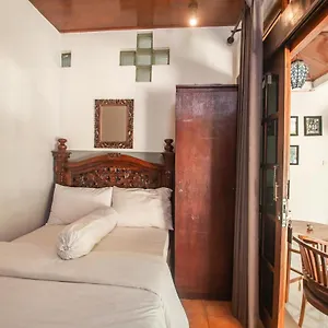 2* Гостевой дом Taksu Bali
