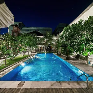 Easy Surf Camp 3* Kuta (Bali)