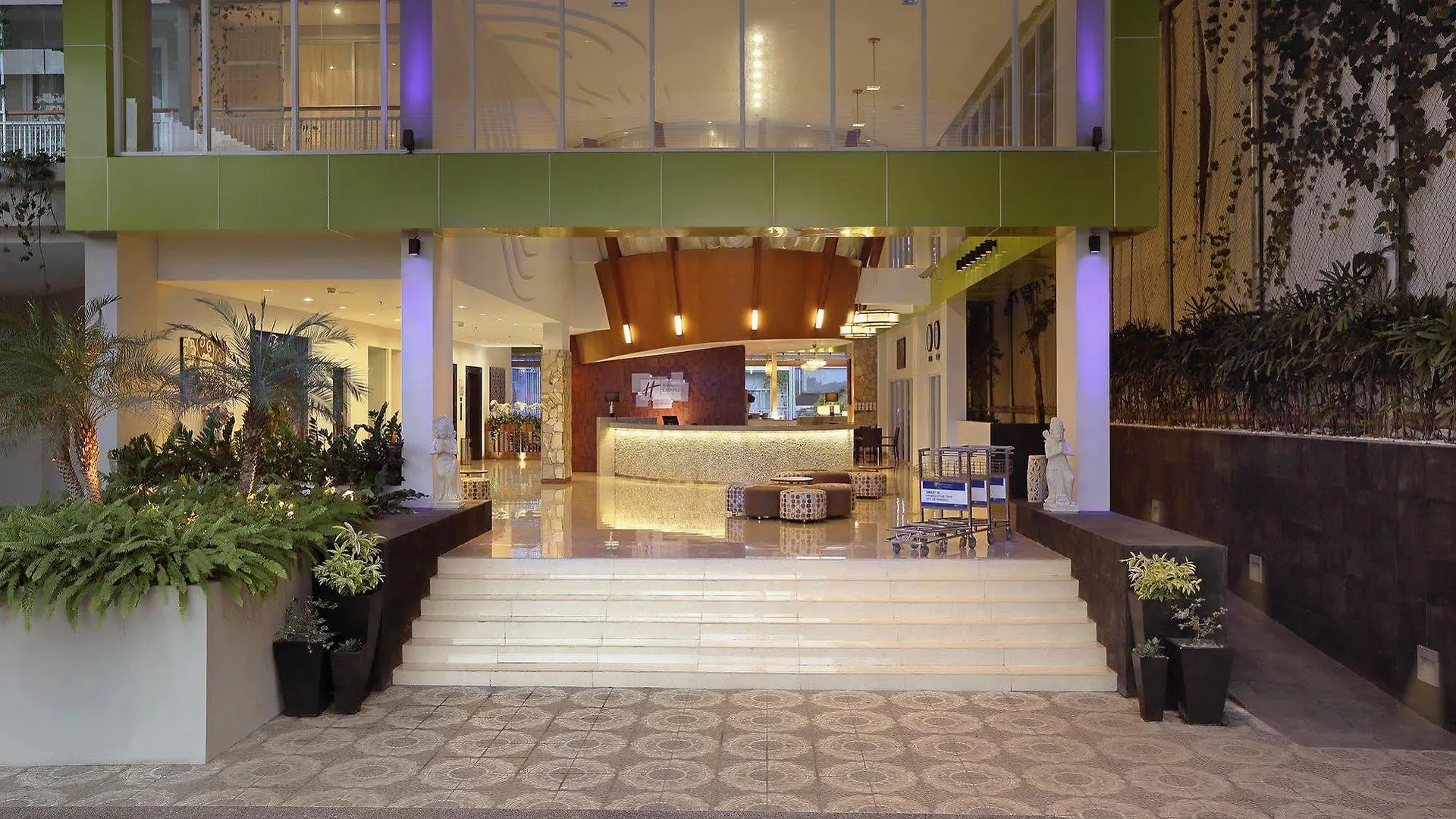 Diamond Hotel Kuta