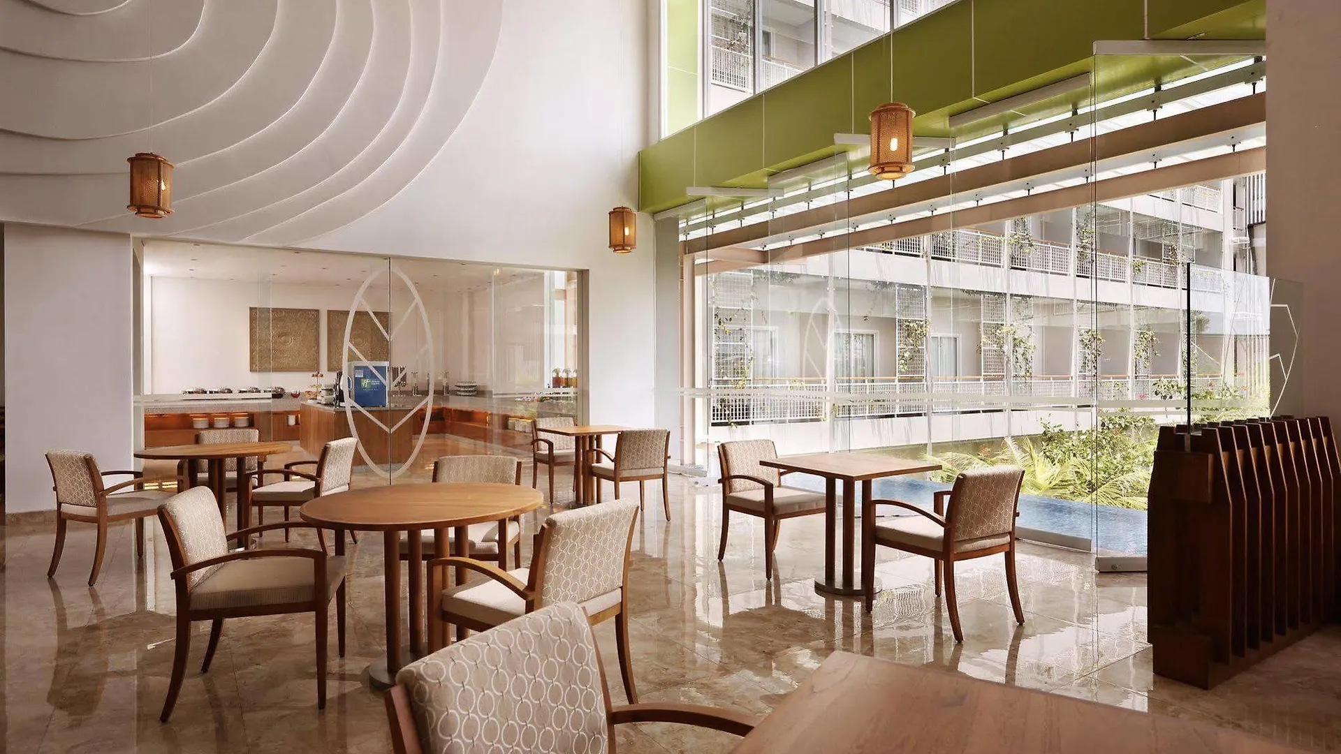 Курортный комплекс Diamond Hotel Кута